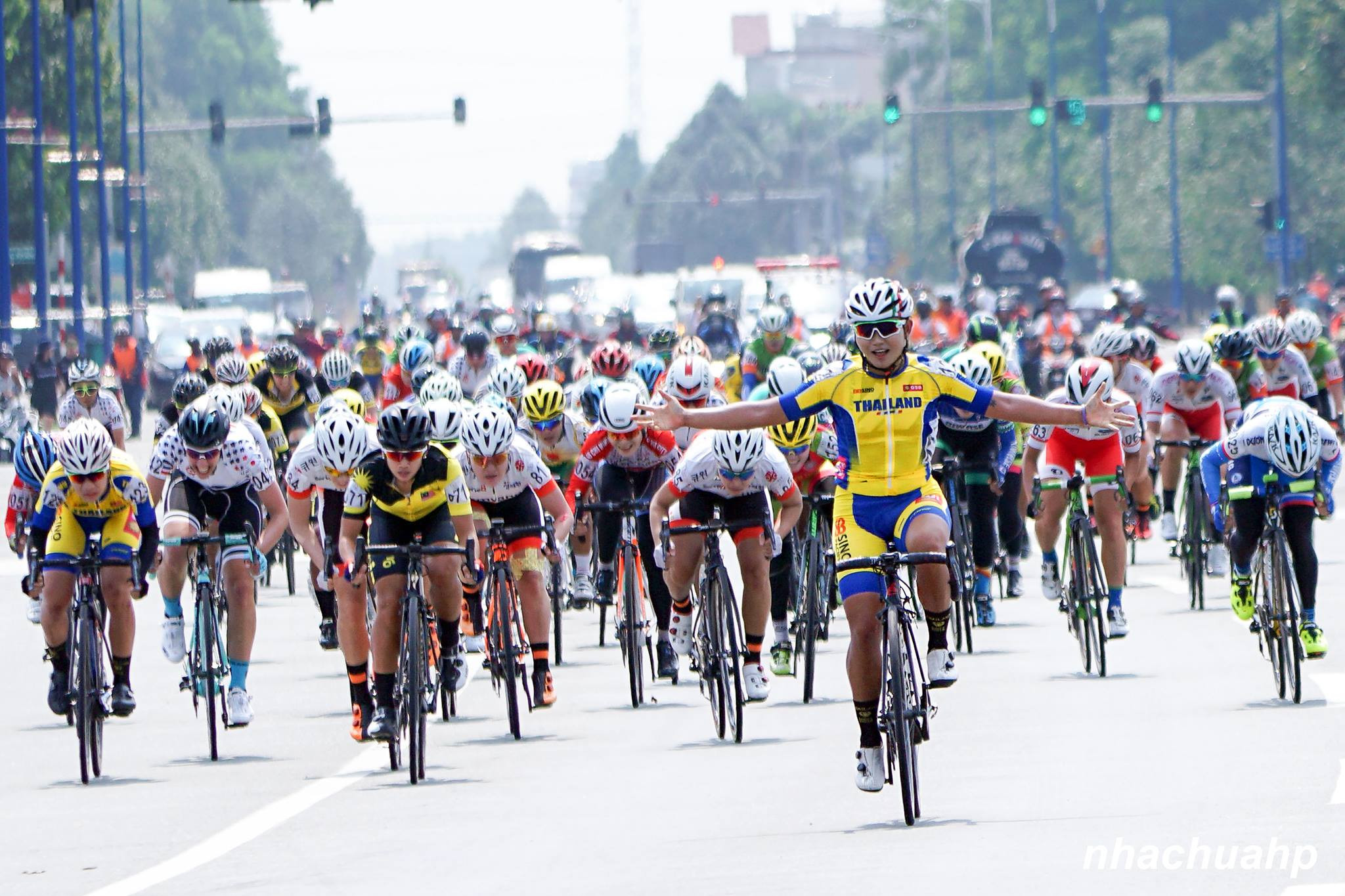 Giải đua xe đạp nữ quốc tế Bình Dương mở rộng tranh Cup Biwase